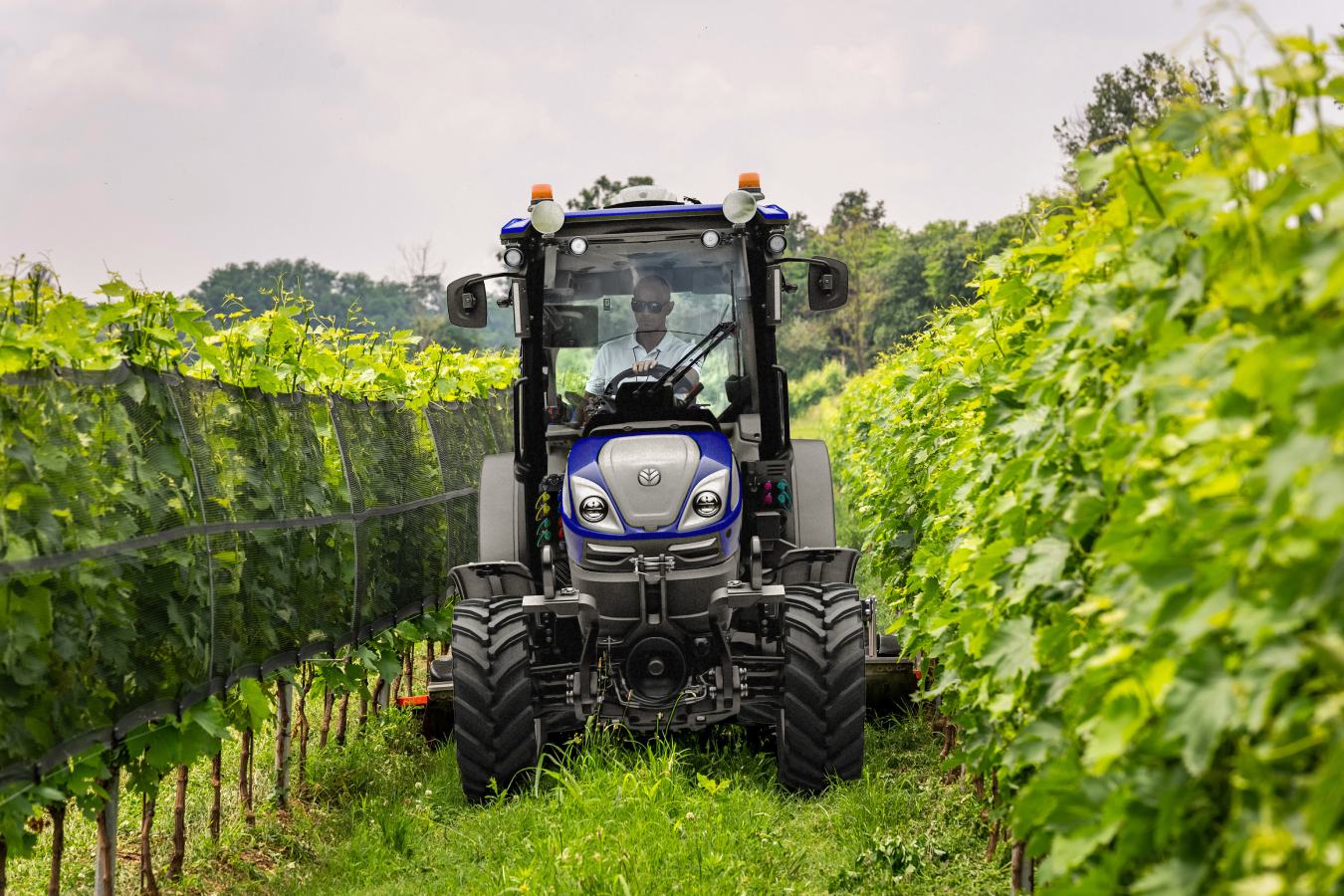 El T4.120F Auto Command de New Holland llegará en 2026 al campo