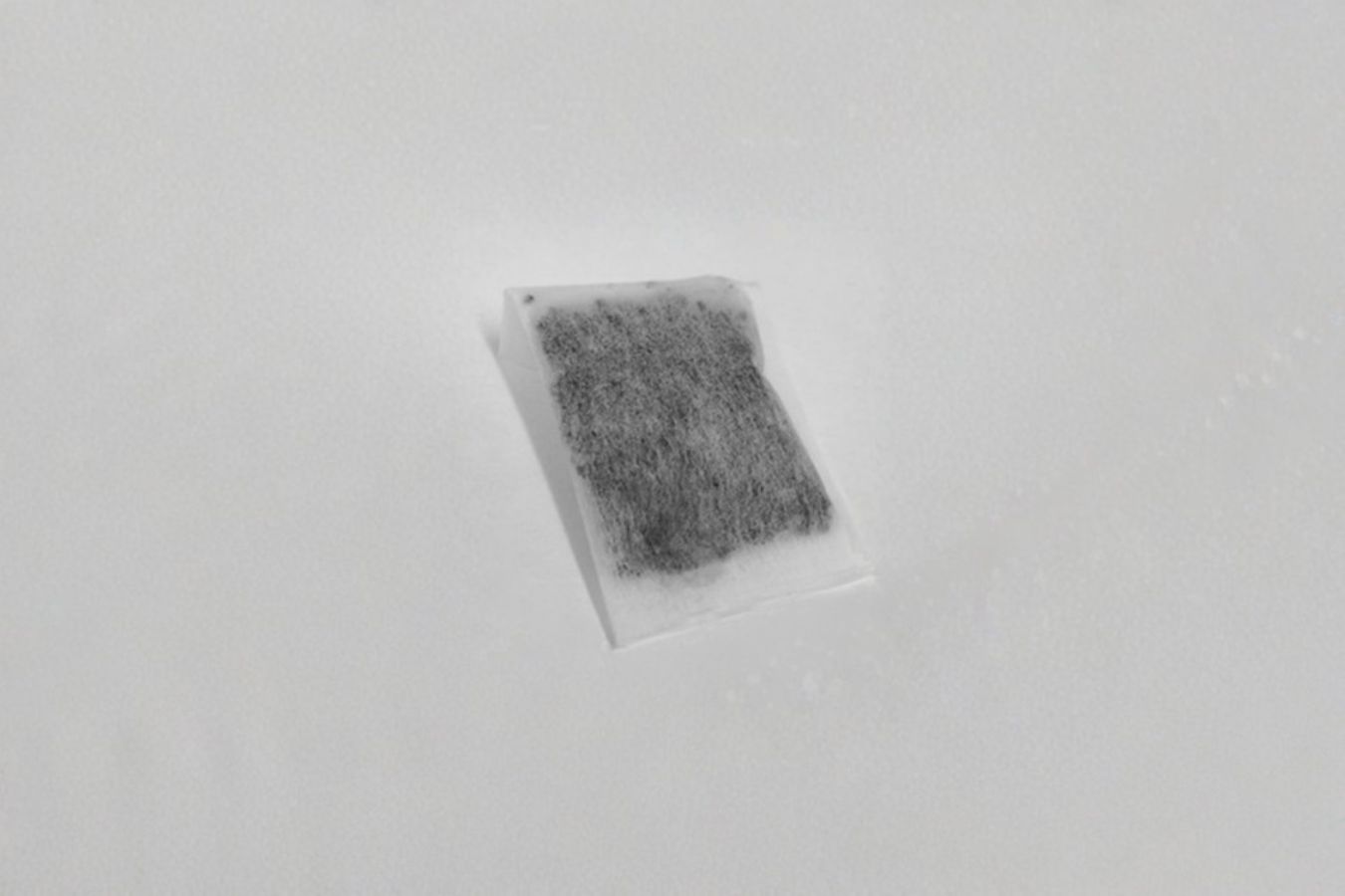 Este dispositivo biodegradable busca reducir el uso de insecticidas en el control de plagas agrícolas