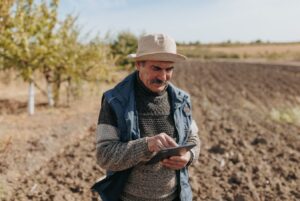 DuroMarket, el portal que quiere reunir maquinaria, ganado y fincas en un solo sitio